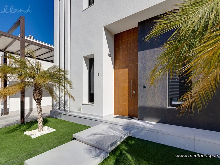 Villa for Sale in Lo Romero Golf, Alicante 11