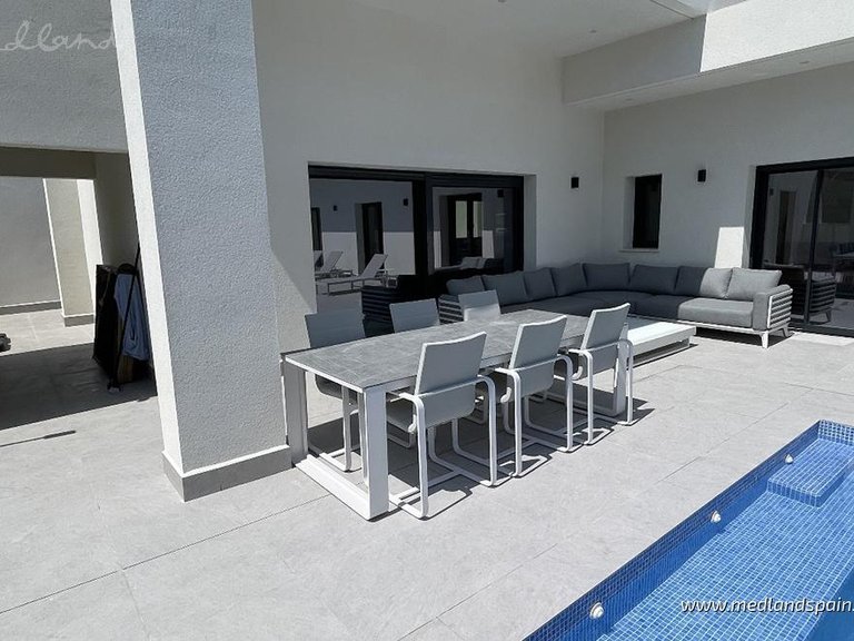 Villa for Sale in La Romana, Alicante 2