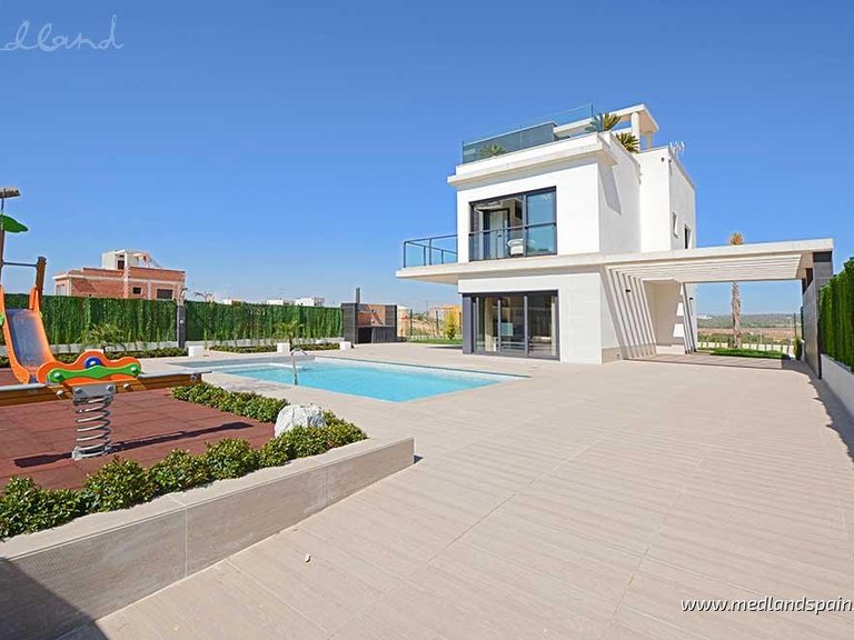 Villa for Sale in Campoamor, Alicante 2