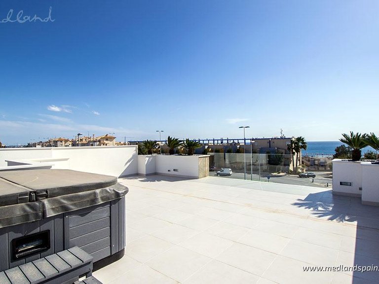Villa for Sale in Campoamor, Alicante 3