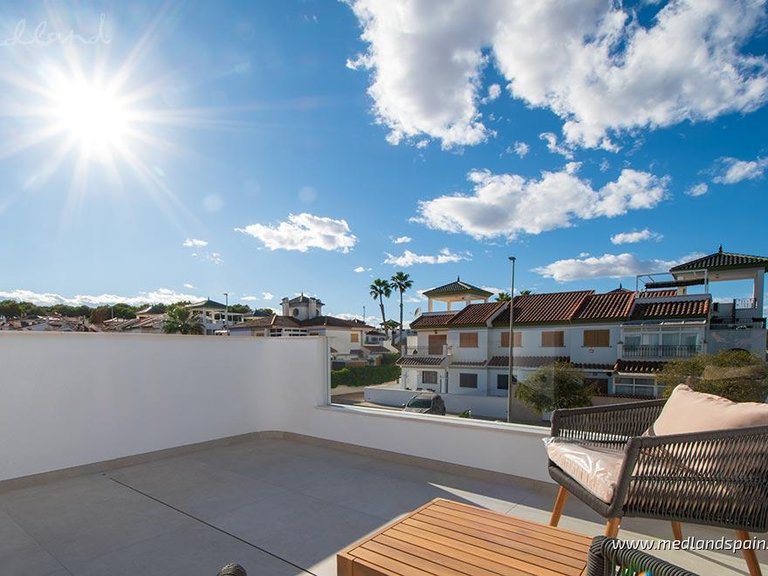 Villa for Sale in Mil Palmeras, Alicante 14