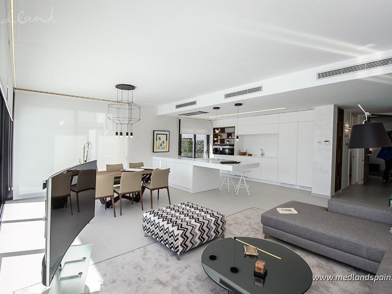 Villa for Sale in Campoamor, Alicante 9