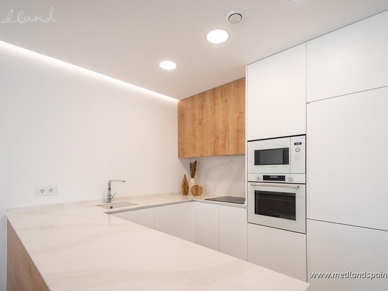 Villa for Sale in Mil Palmeras, Alicante 8