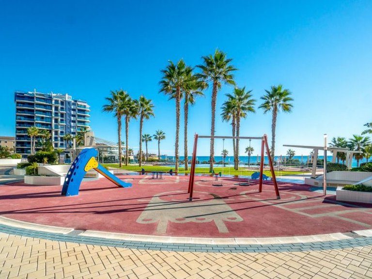 Apartment for Sale in Punta Prima, Alicante 18
