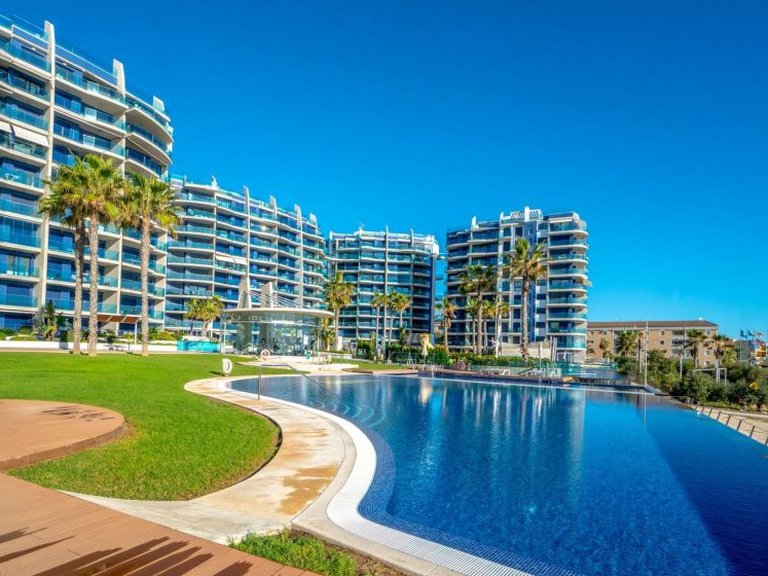 Apartment for Sale in Punta Prima, Alicante 5