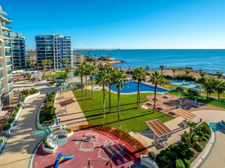 Apartment for Sale in Punta Prima, Alicante 21
