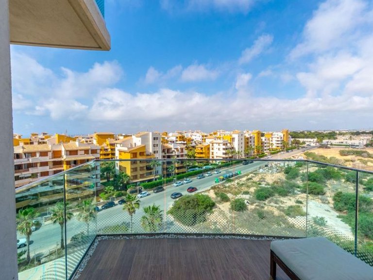 Apartment for Sale in Punta Prima, Alicante 25