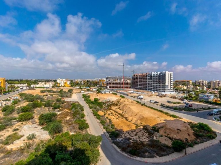 Apartment for Sale in Punta Prima, Alicante 30
