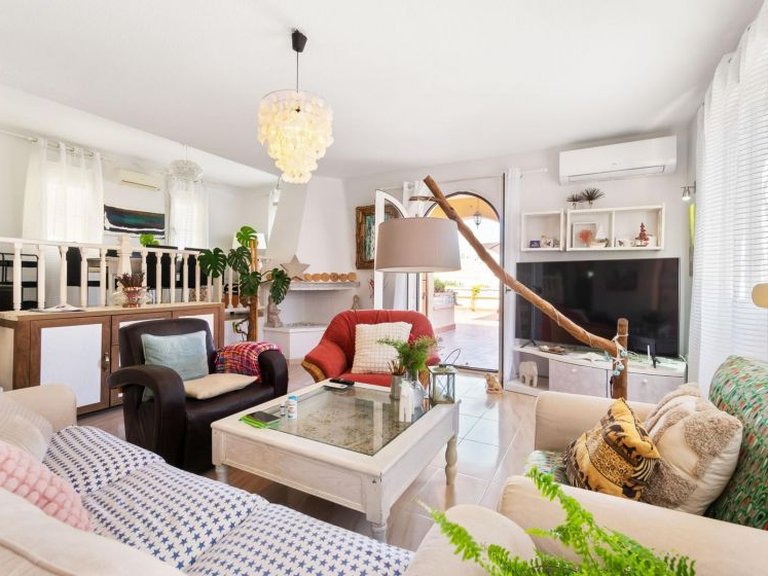 Villa for Sale in La Zenia, Alicante 2