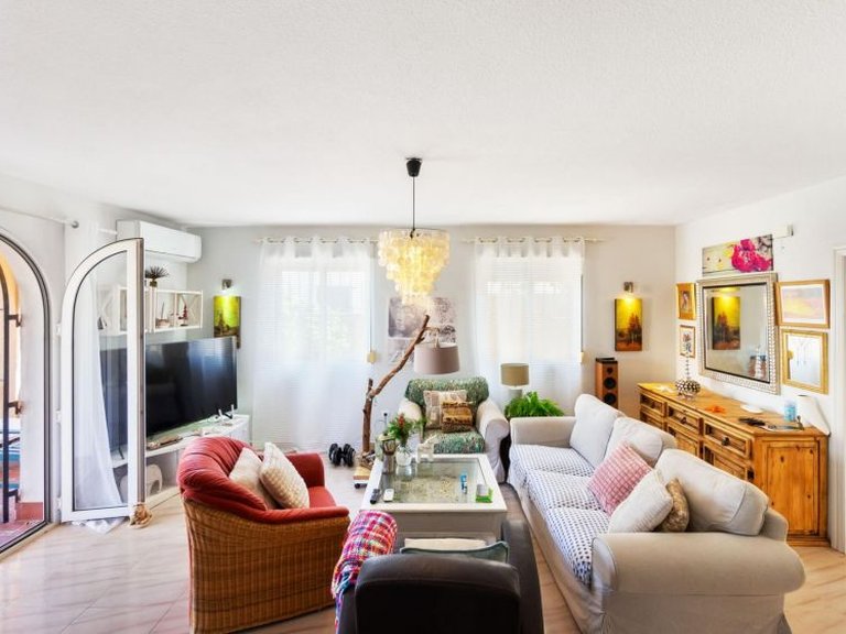 Villa for Sale in La Zenia, Alicante 8