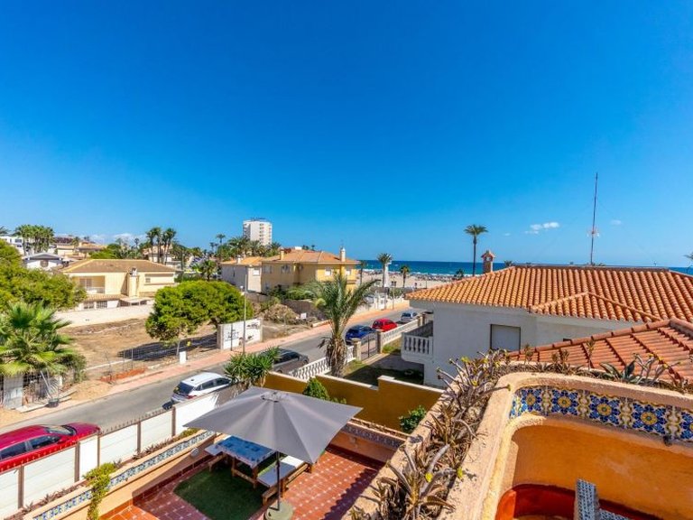 Villa for Sale in La Zenia, Alicante 23