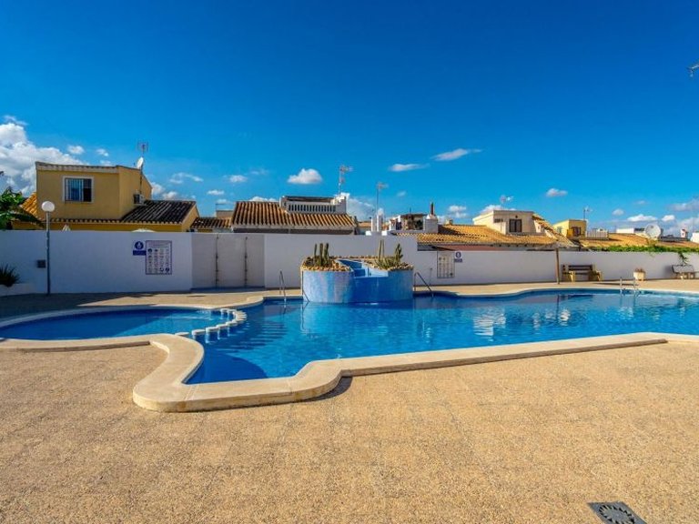 Town House for Sale in Los Balcones, Alicante 5