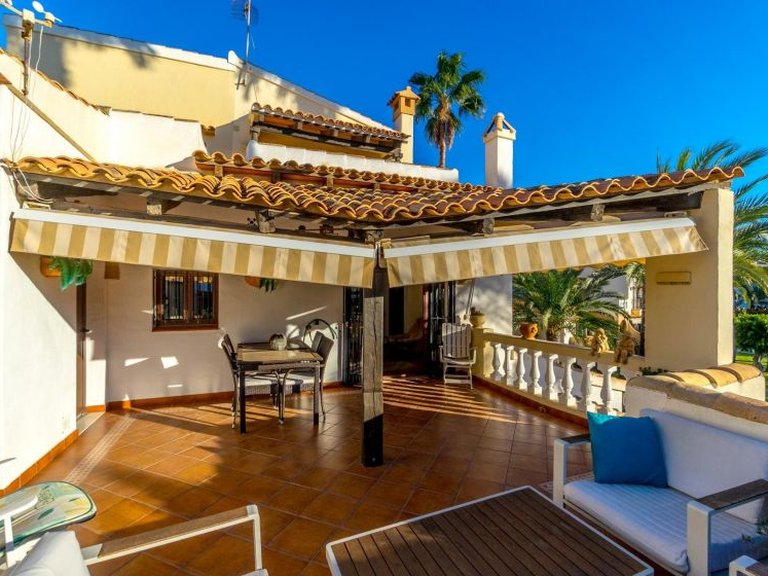 Apartment for Sale in Torrevieja, Alicante 24