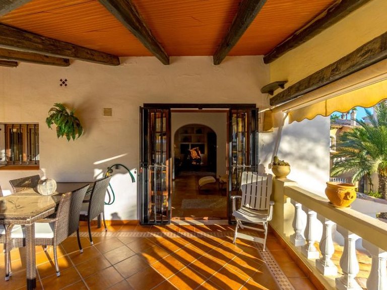 Apartment for Sale in Torrevieja, Alicante 30