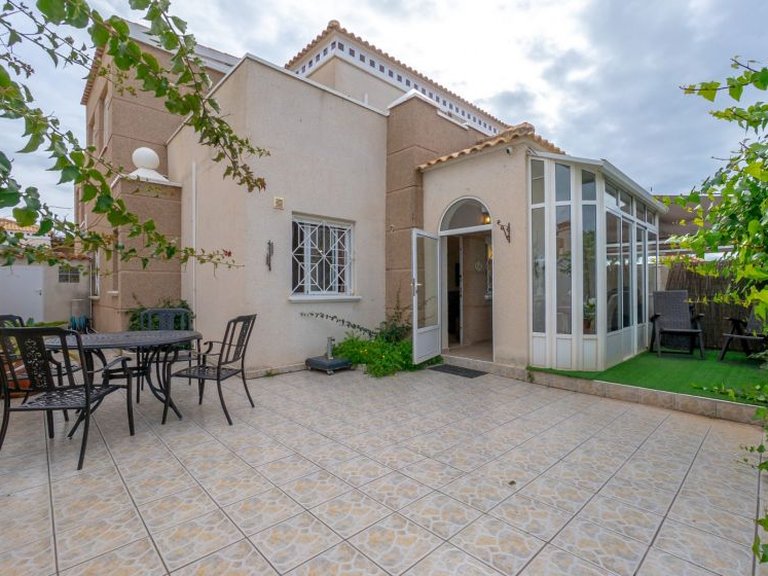 Town House for Sale in Torrevieja, Alicante 1