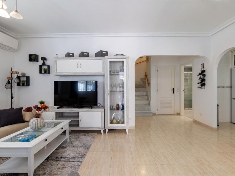 Town House for Sale in Playa Flamenca, Alicante 2