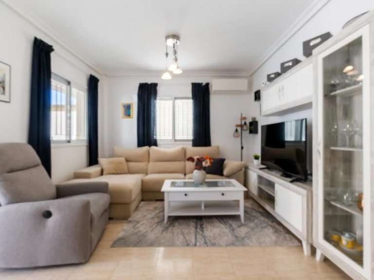 Town House for Sale in Playa Flamenca, Alicante 6