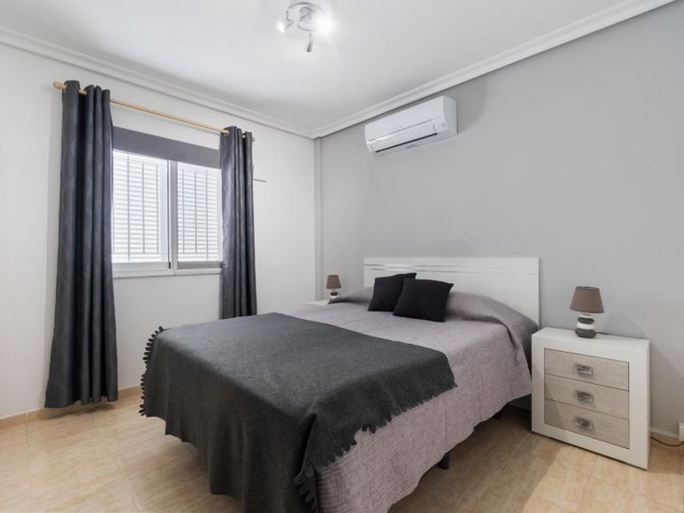 Town House for Sale in Playa Flamenca, Alicante 12