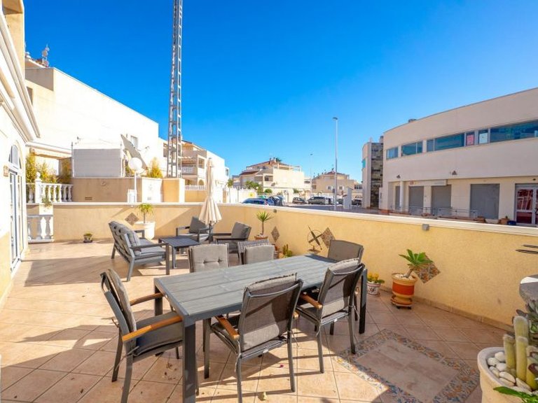 Town House for Sale in Playa Flamenca, Alicante 40