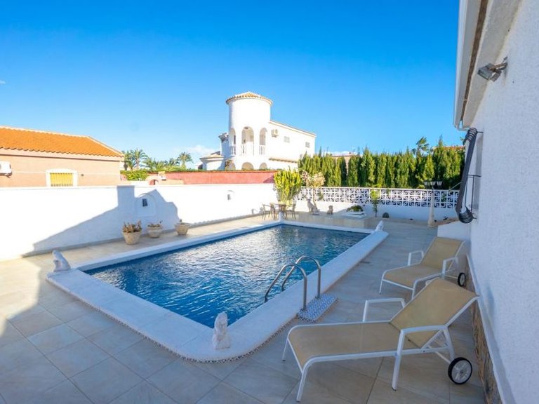 Town House for Sale in Torrevieja, Alicante 25