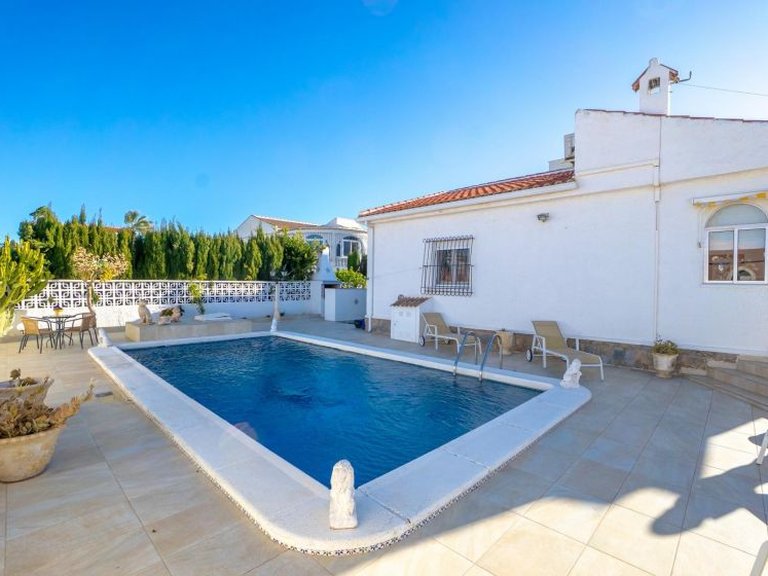 Town House for Sale in Torrevieja, Alicante 1