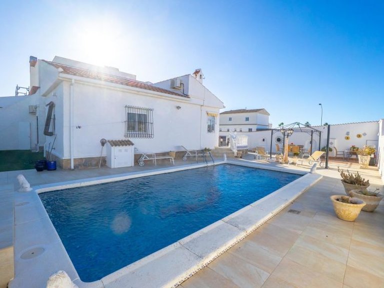 Town House for Sale in Torrevieja, Alicante 31