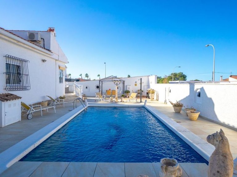 Town House for Sale in Torrevieja, Alicante 26