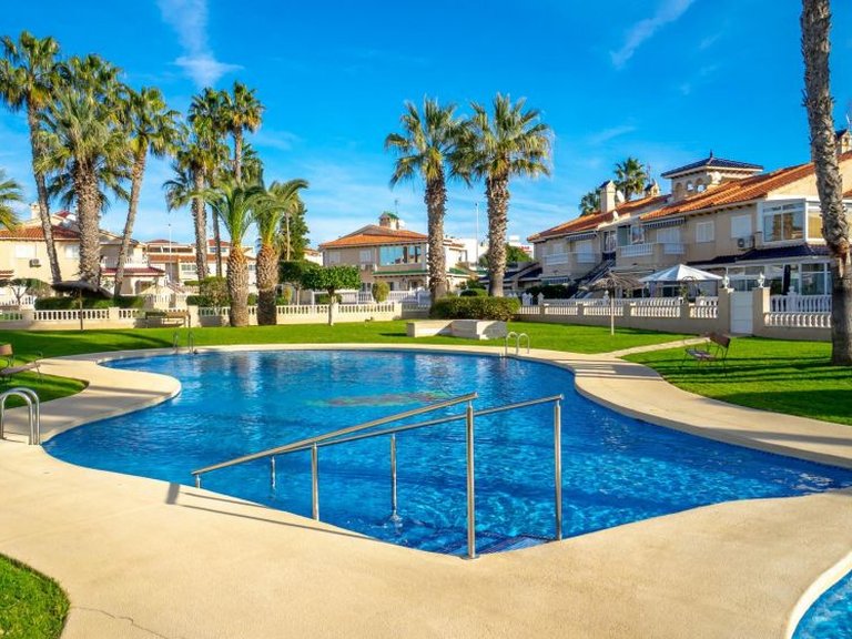 Apartment for Sale in Playa Flamenca, Alicante 5