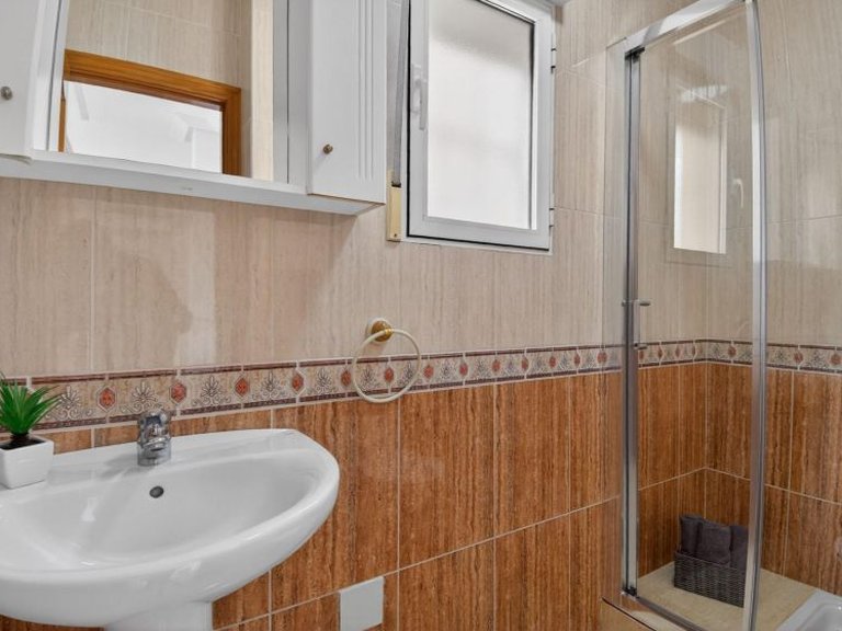 Villa for Sale in Torrevieja, Alicante 17