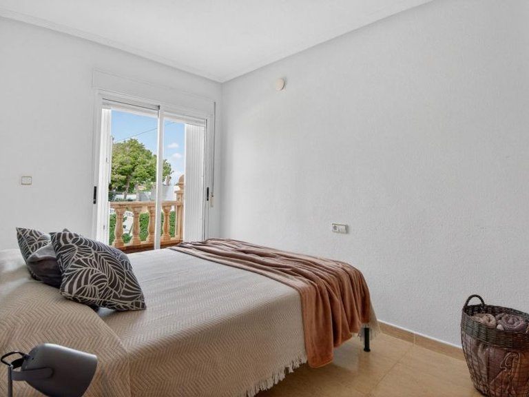 Villa for Sale in Torrevieja, Alicante 18