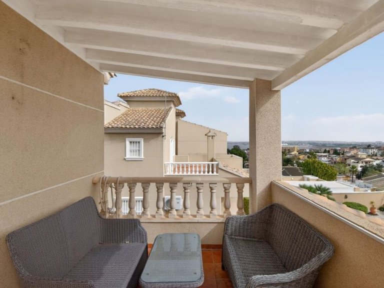 Villa for Sale in Torrevieja, Alicante 23