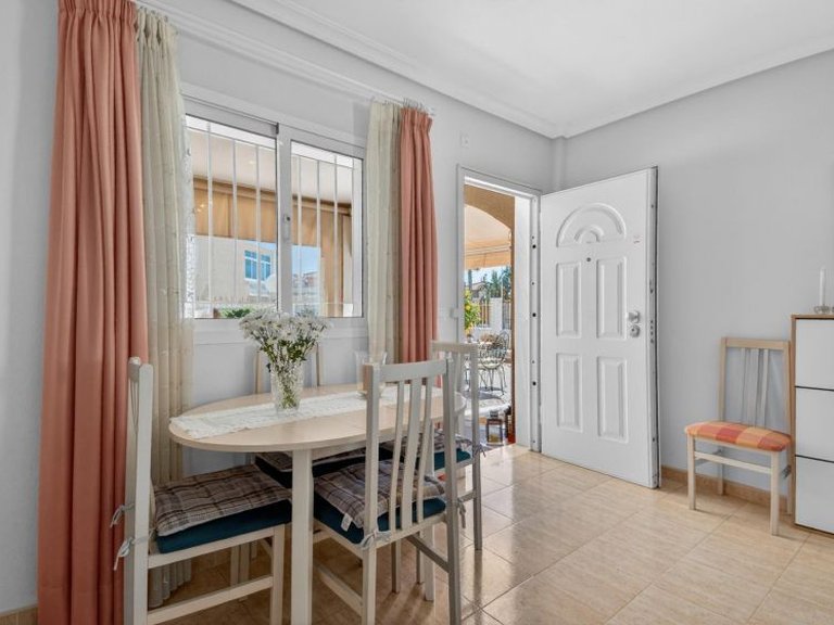 Town House for Sale in Playa Flamenca, Alicante 9