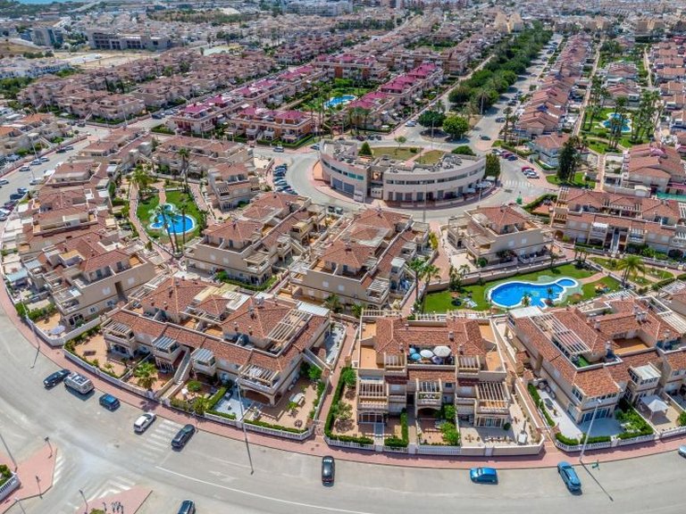 Town House for Sale in Playa Flamenca, Alicante 34
