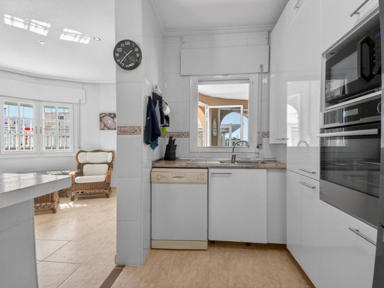 Villa for Sale in Benijofar, Alicante 10
