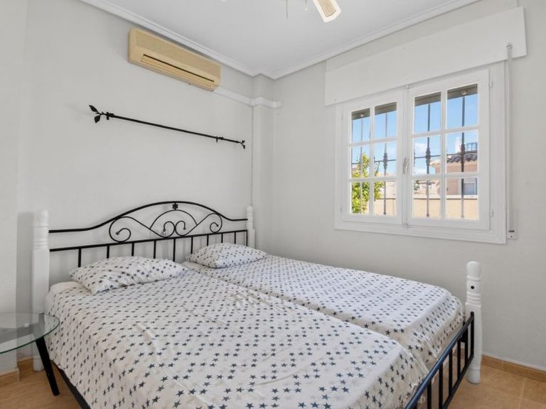 Villa for Sale in Benijofar, Alicante 11