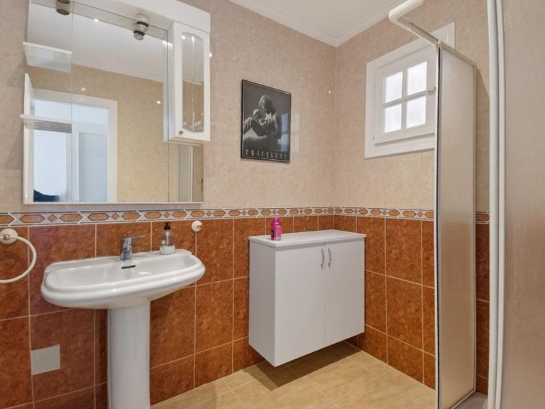 Villa for Sale in Benijofar, Alicante 14