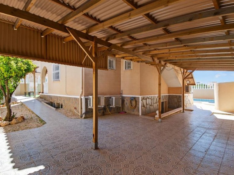 Villa for Sale in Benijofar, Alicante 23