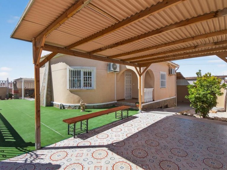 Villa for Sale in Benijofar, Alicante 25