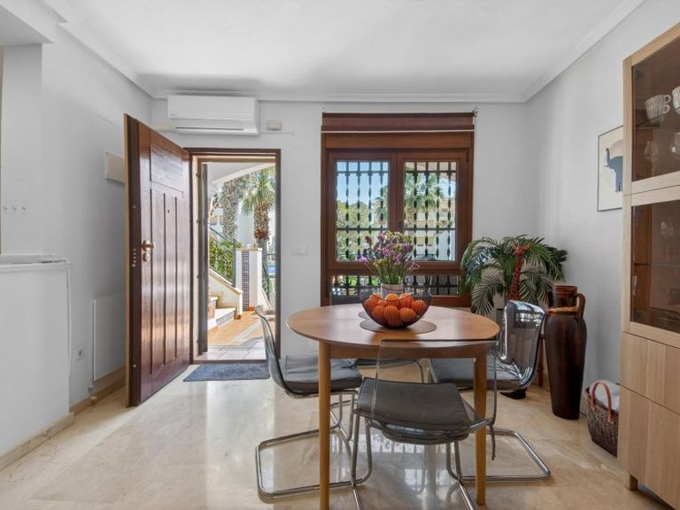 Villa for Sale in Playa Flamenca, Alicante 9
