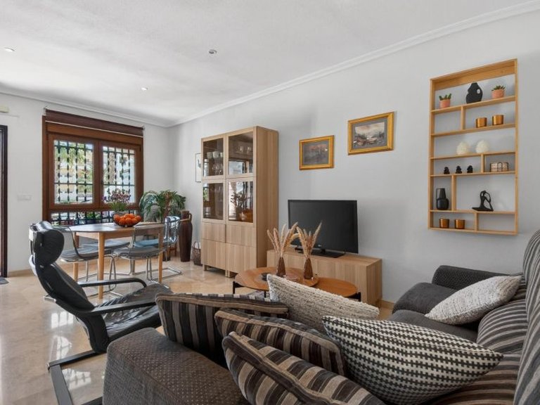 Villa for Sale in Playa Flamenca, Alicante 2