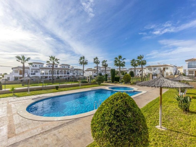 Town House for Sale in Punta Prima, Alicante 30