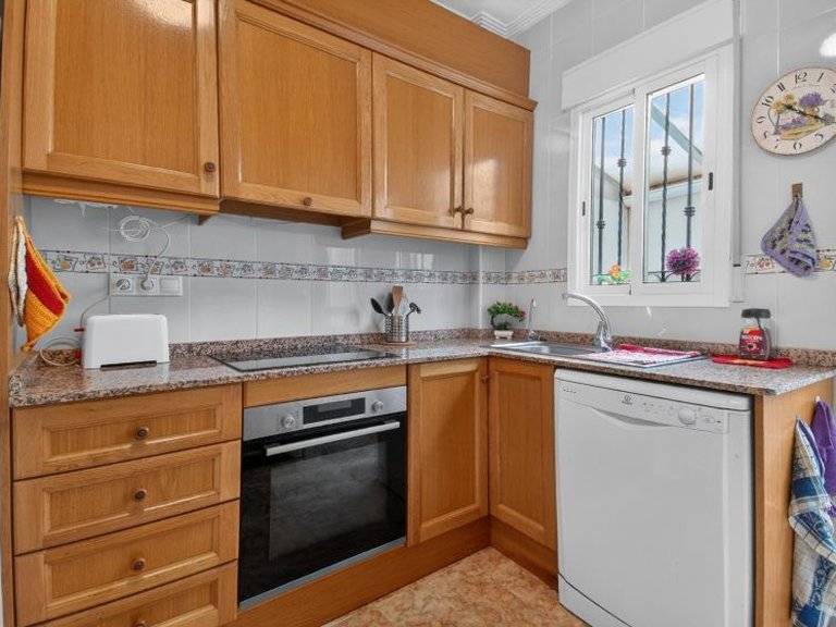 Town House for Sale in Punta Prima, Alicante 10
