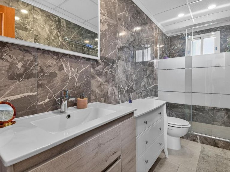 Town House for Sale in Punta Prima, Alicante 18