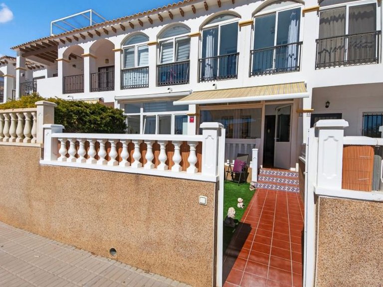 Town House for Sale in Punta Prima, Alicante 26