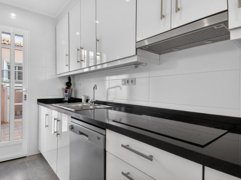 Town House for Sale in Punta Prima, Alicante 8