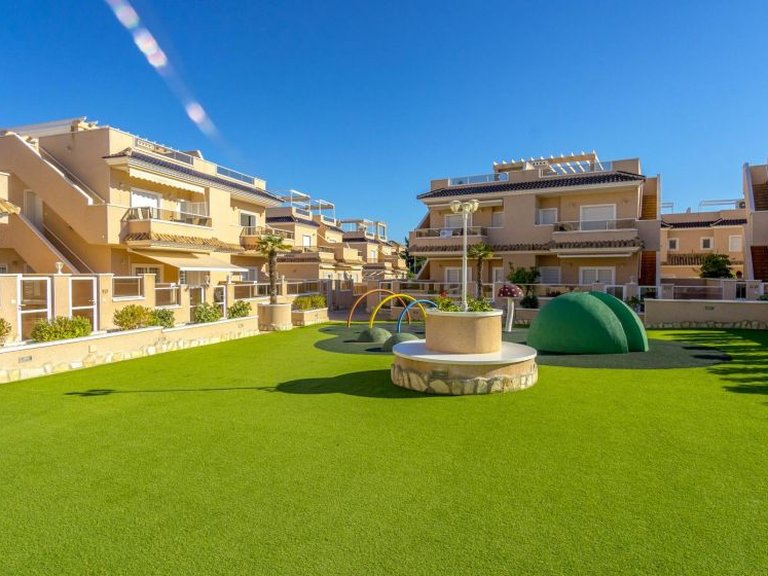 Town House for Sale in Punta Prima, Alicante 33