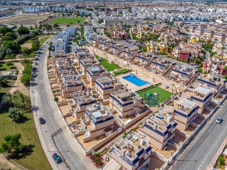 Town House for Sale in Punta Prima, Alicante 42