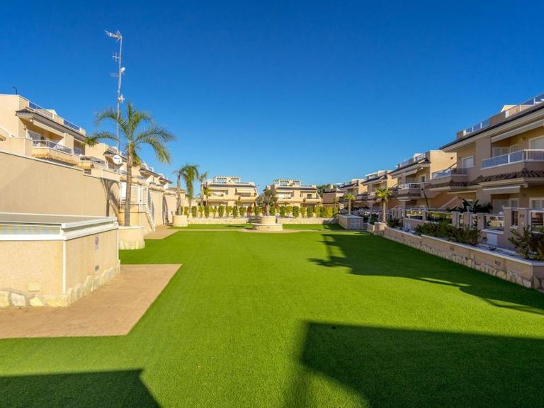 Town House for Sale in Punta Prima, Alicante 48