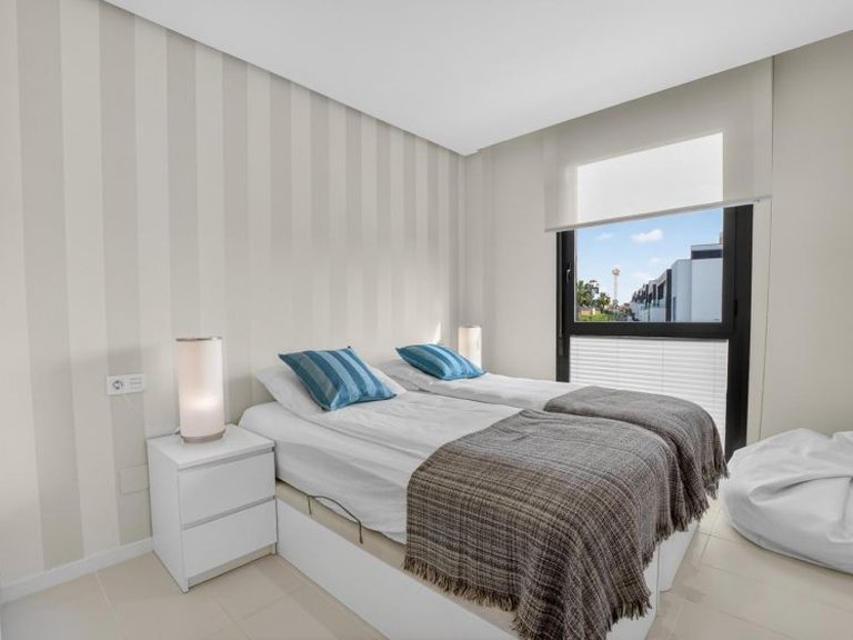 Apartment for Sale in Punta Prima, Alicante 16