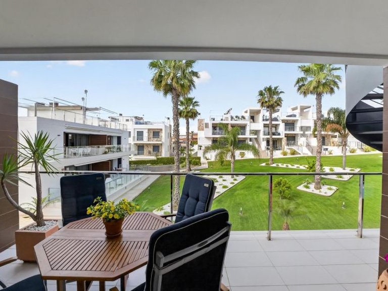 Apartment for Sale in Punta Prima, Alicante 18